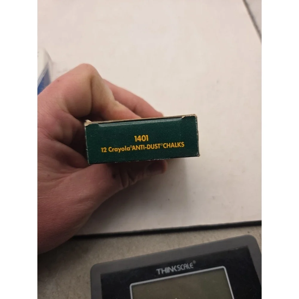 Anti-Dust White Chalk No. 1402 Binney-Smith -9 W/ 1988 Crayola 1401 YLW - 6